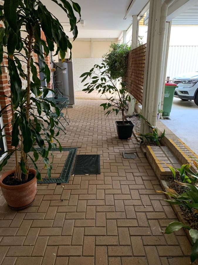 West Perth Arundels Boutique Accommodation מראה חיצוני תמונה