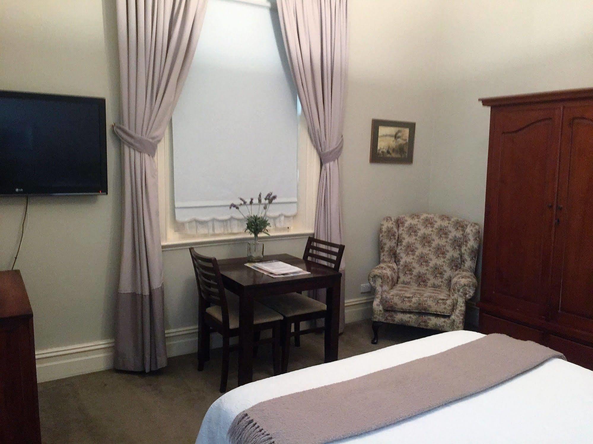 West Perth Arundels Boutique Accommodation מראה חיצוני תמונה