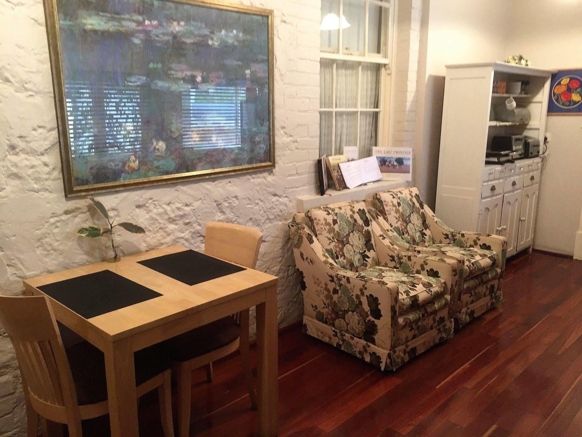 West Perth Arundels Boutique Accommodation מראה חיצוני תמונה