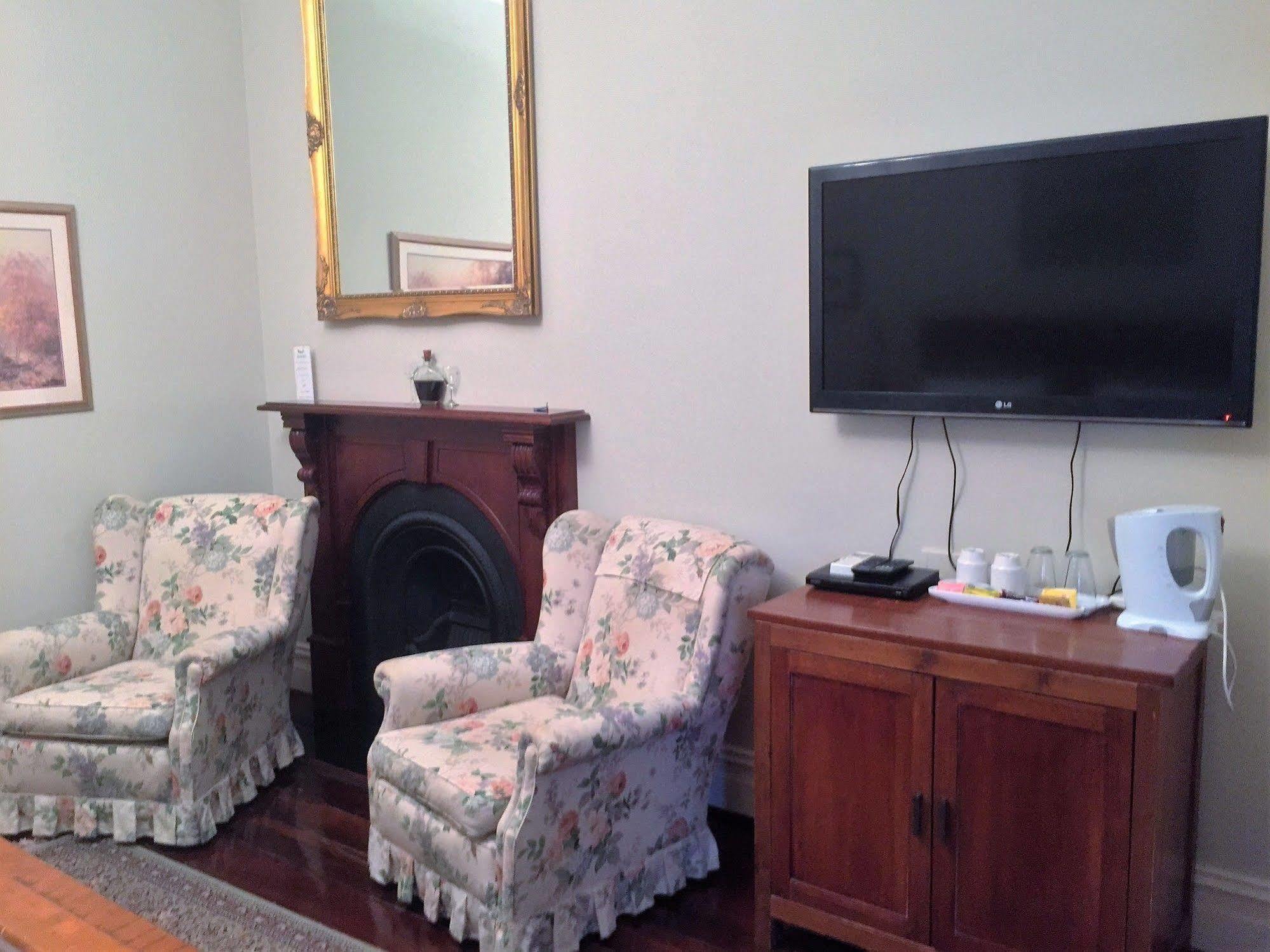 West Perth Arundels Boutique Accommodation מראה חיצוני תמונה
