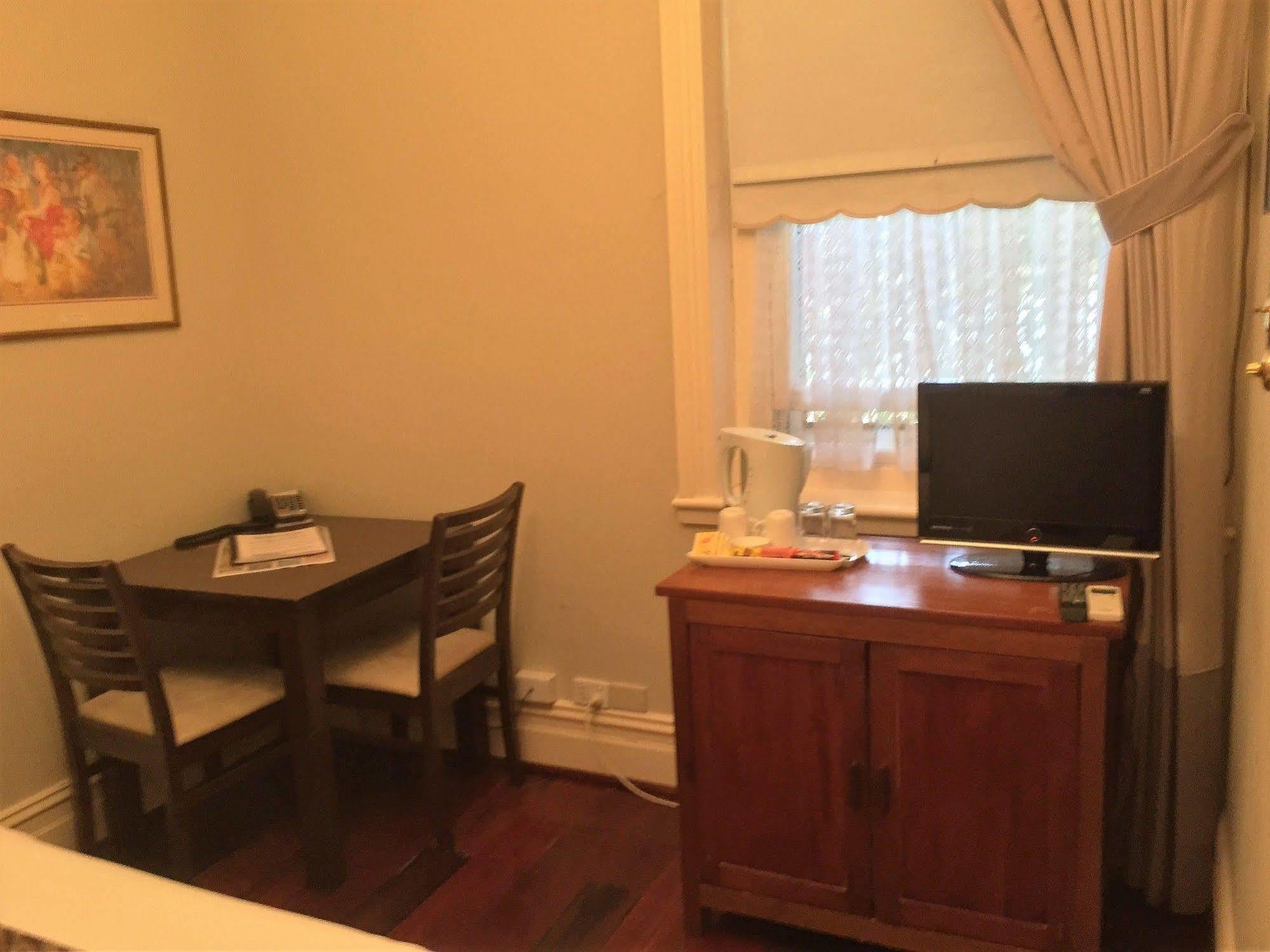 West Perth Arundels Boutique Accommodation מראה חיצוני תמונה