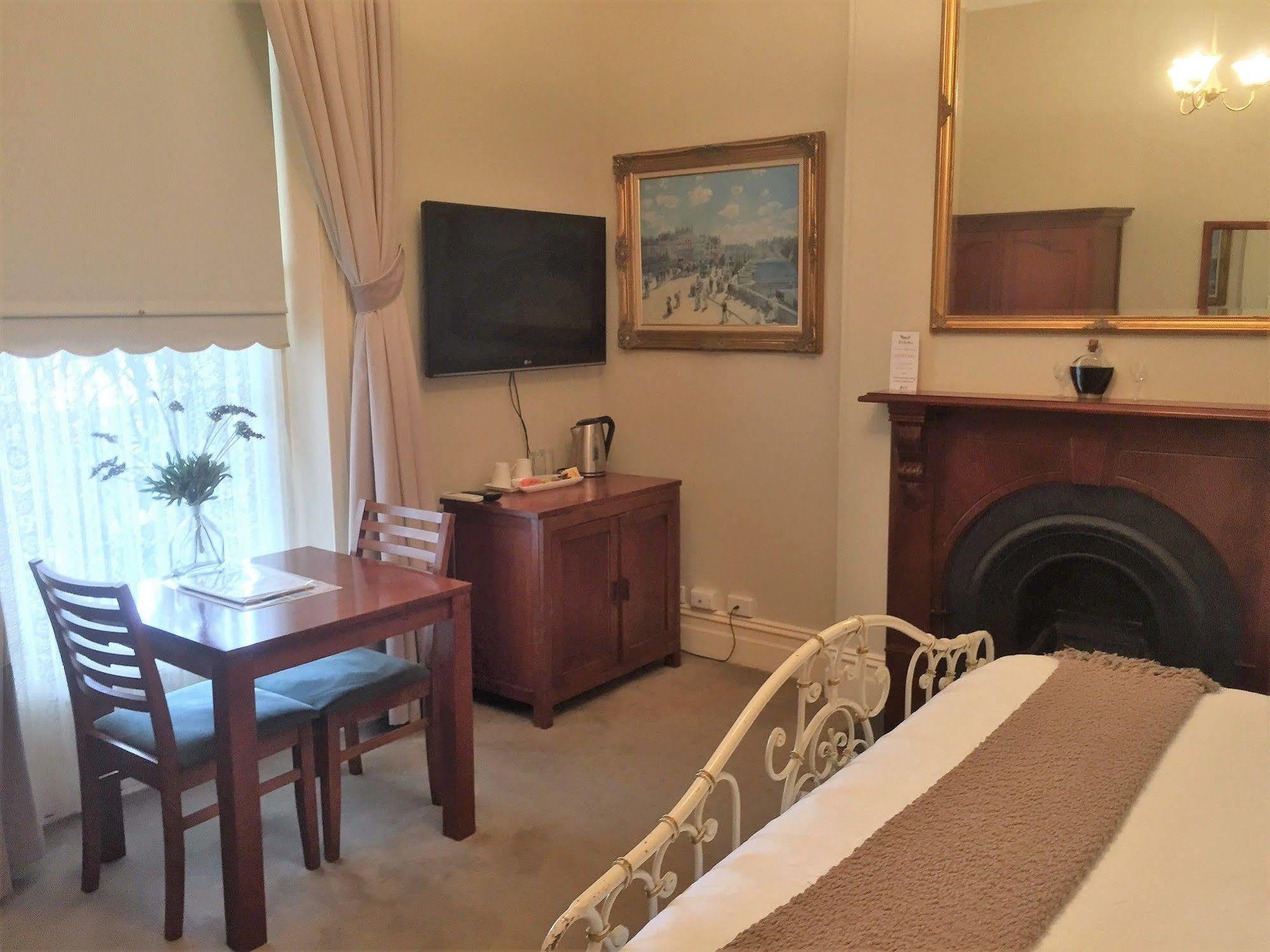 West Perth Arundels Boutique Accommodation מראה חיצוני תמונה